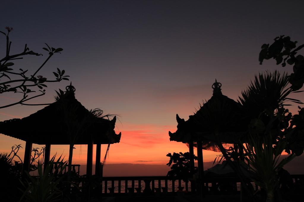 Hotel Dodol Lembongan Cliff Sunset à Nusa Lembongan Extérieur photo
