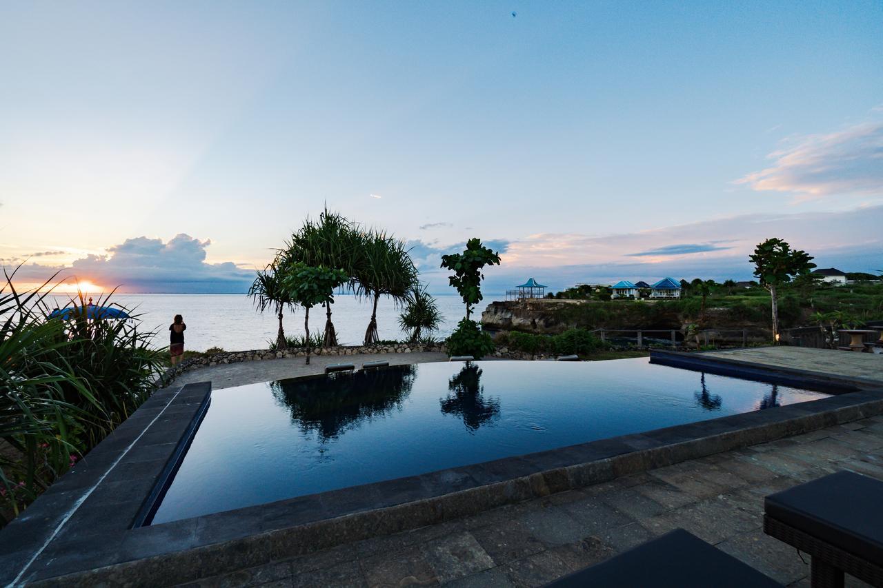 Hotel Dodol Lembongan Cliff Sunset à Nusa Lembongan Extérieur photo
